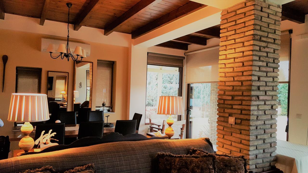 Mountain Chalet Livadi Arachova Esterno foto